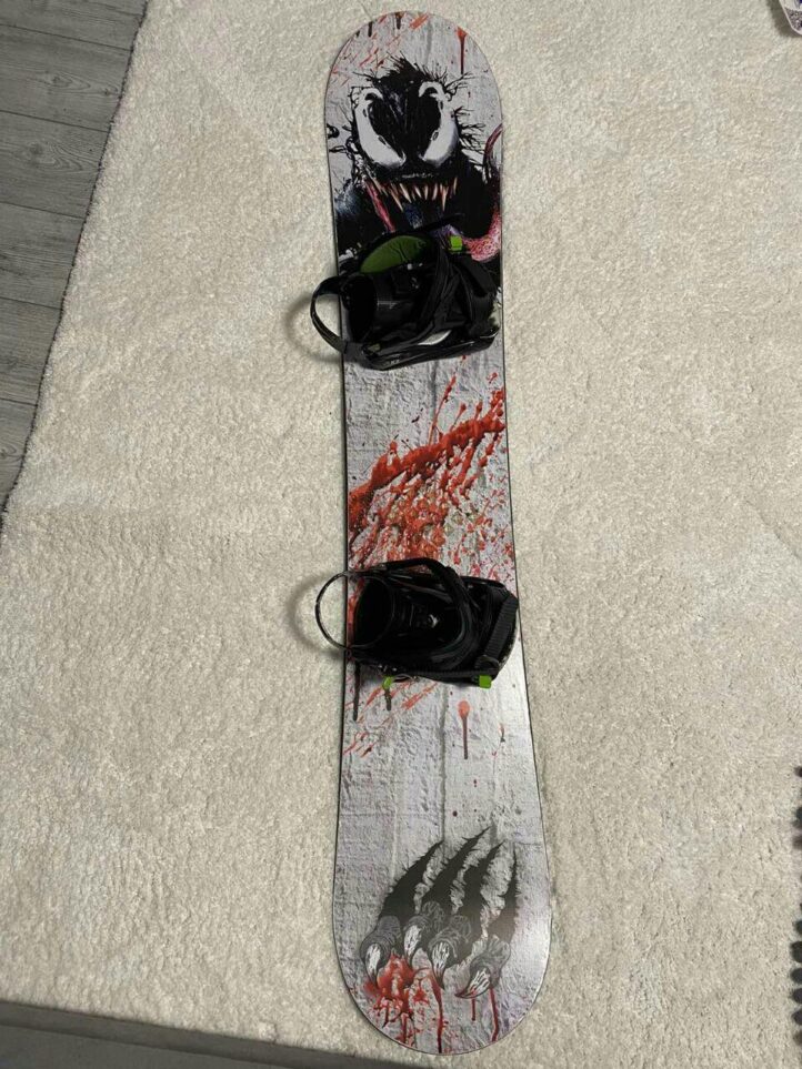 Наклейка на сноуборд