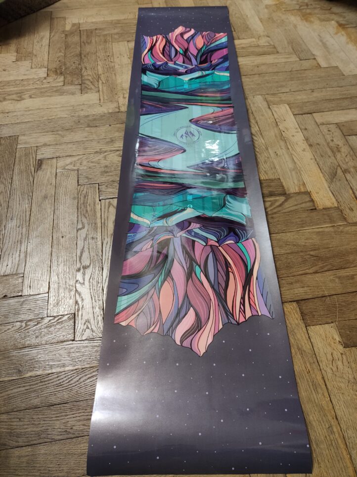 Наклейка на сноуборд